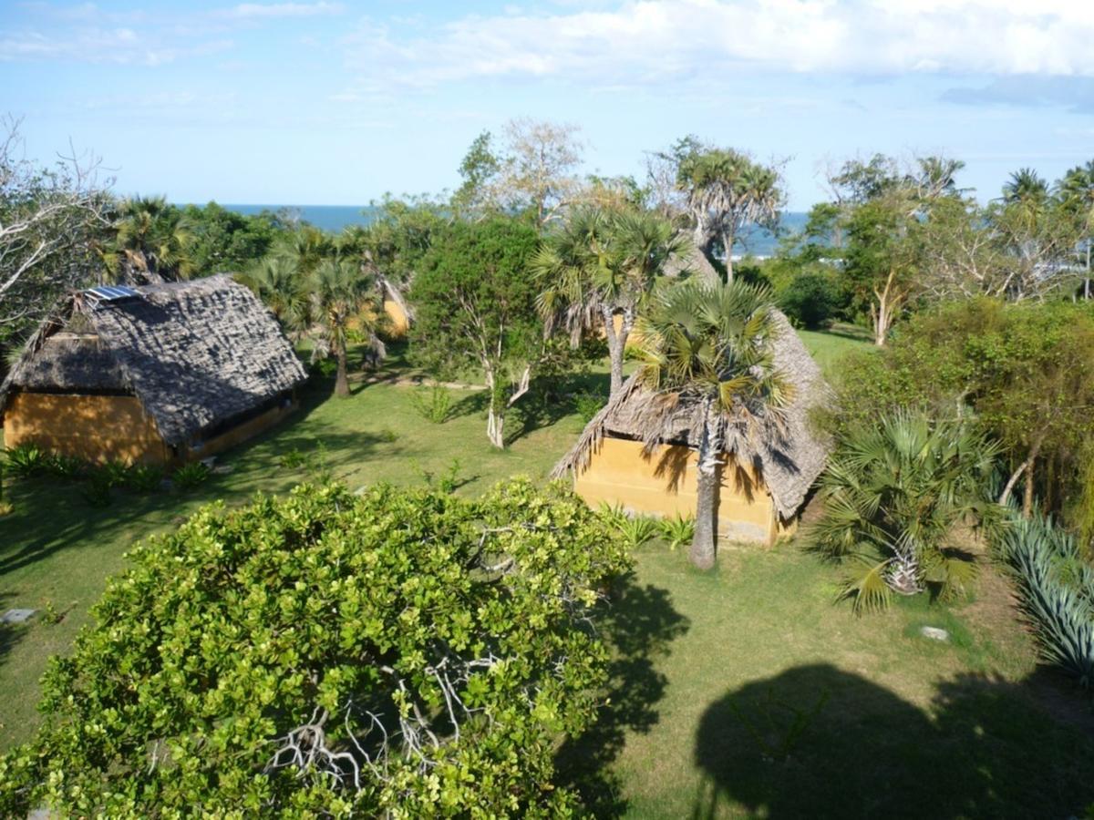Bahari Pori Resort Pangani Buitenkant foto