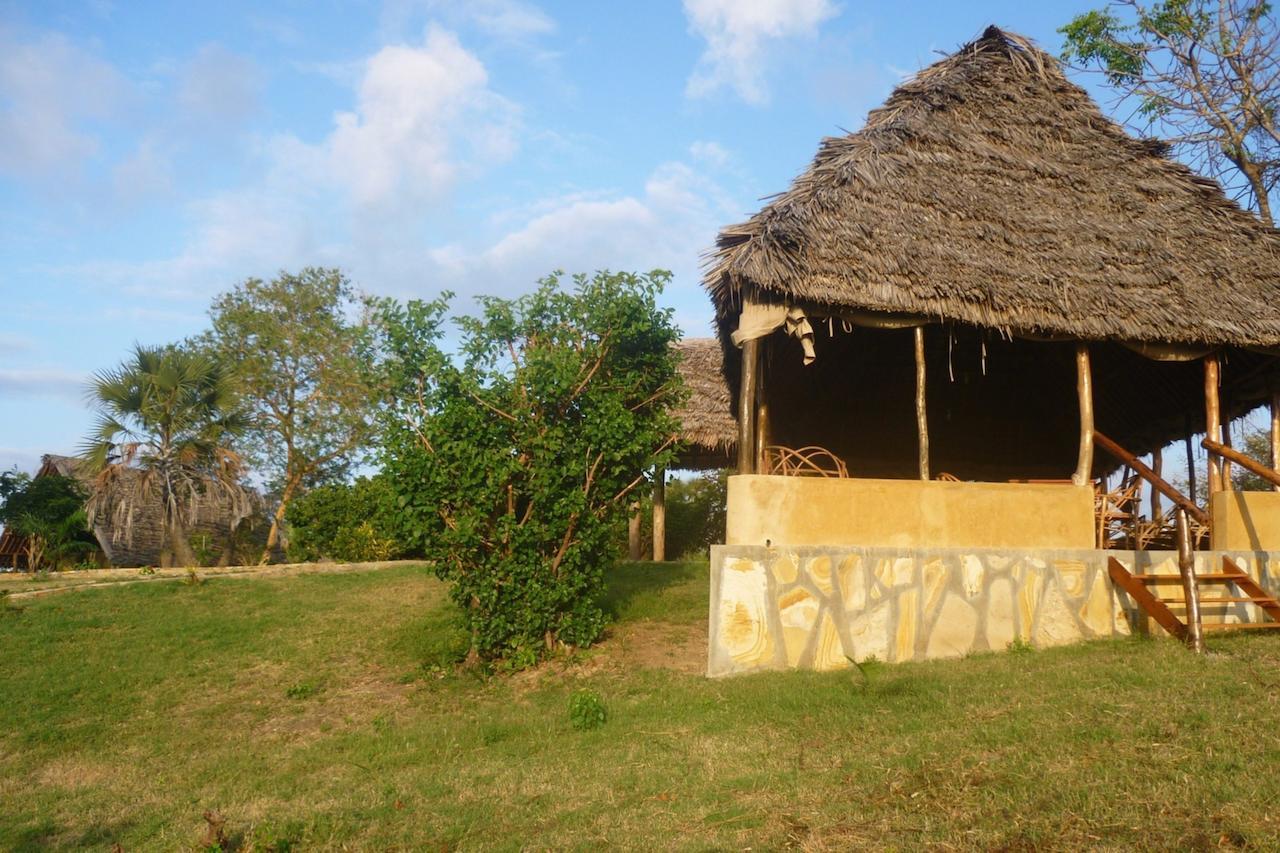 Bahari Pori Resort Pangani Buitenkant foto