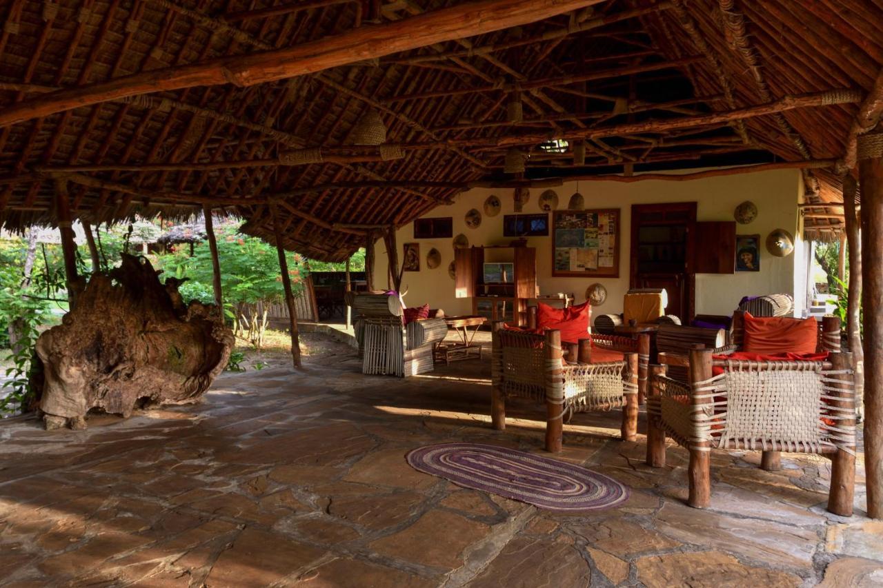 Bahari Pori Resort Pangani Buitenkant foto