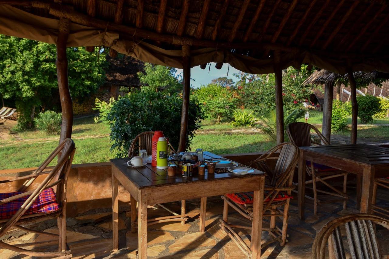 Bahari Pori Resort Pangani Buitenkant foto